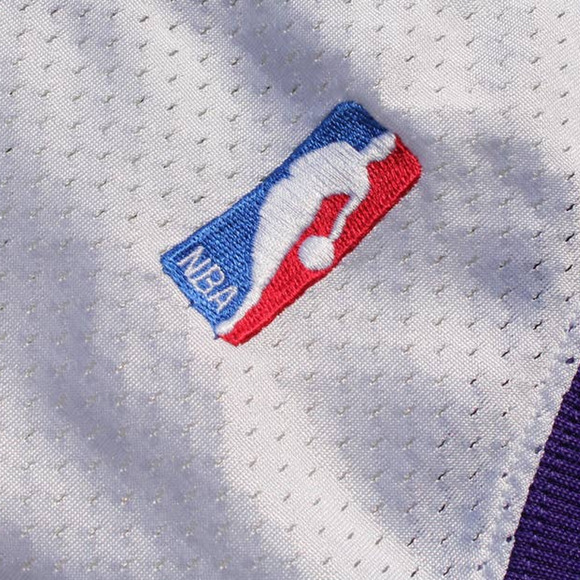 Authentic Reebok Ray Allen Milwaukee Bucks Jersey Size 56 XXXL - Picture 8 of 9